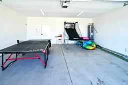 Hot Tub w/Lake View, Roof Top Deck, Game Room, W/D - Image 4