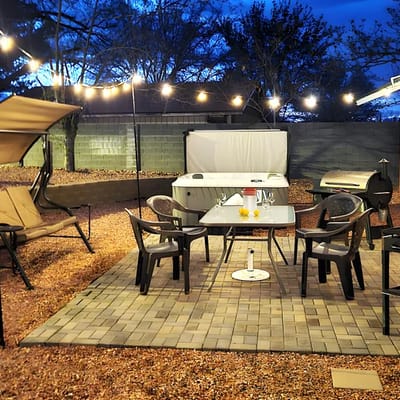 Hot Tub, Kayaks, Grill, Fire Pit, Pet Friendly, Ping Pong, W/D, Brkfst, Sleeps 12