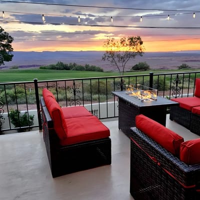 Cliff House, Views, Hot Tub, 4BR, Sleeps 16, Boat Parking, Kayaks, SUPs, Brkfst, Pool Table, Fire Pit, Golf, Air Hockey, Ping Pong, Foosball,