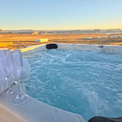 Lake Powell Views, Hot Tub, Game Room, Kayaks