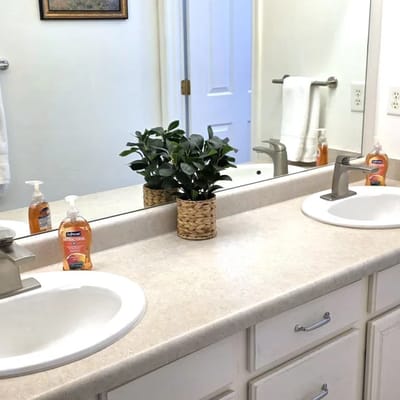 Private, Modern Casita, Coffee Bar, (No Kitchen)