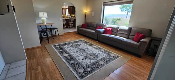 Cliff House, Views, Hot Tub, 4BR, Sleeps 16, Boat Parking, Kayaks, SUPs, Brkfst, Pool Table, Fire Pit, Golf, Air Hockey, Ping Pong, Foosball,