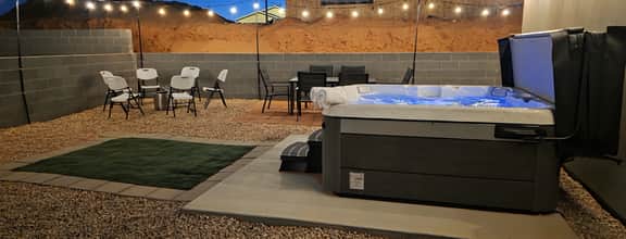 Hot Tub, Kayaks, Game Room, Boat Parking, Fire Pit, King, WD