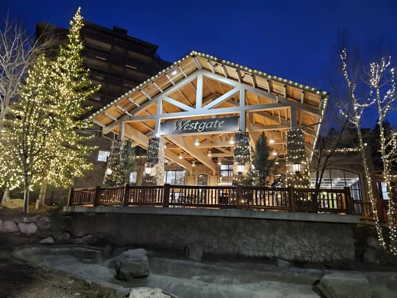 Ski in and Ski-out, Canyons, Westgate, King, Hot tub, Free Brkfst, 3918 - Image 1