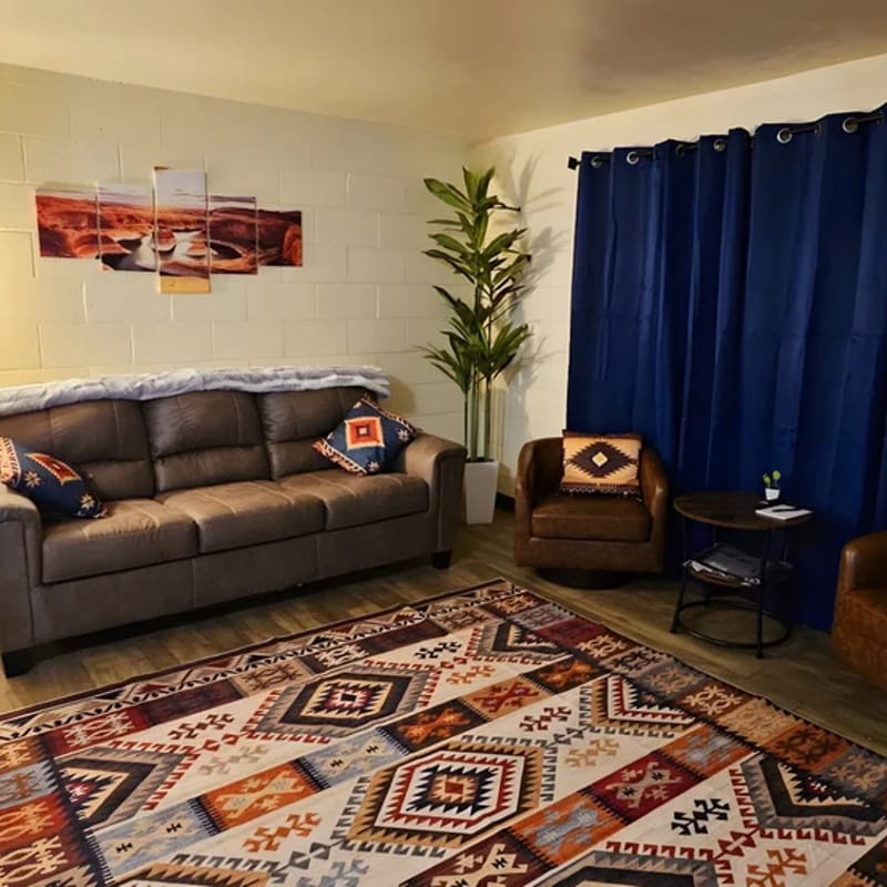 Page 1Bd, 1Ba King, Brkfst, Boat Parking, Washer/Dryer, Sleeps 4, BBQ, Unit 125